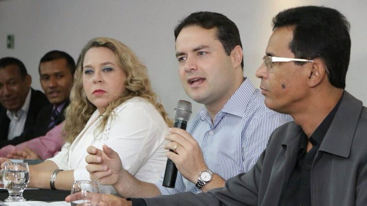 ‘É preciso cuidar das pessoas’, destacou Renan Filho em reunião da Ordem dos Pastores Evangélicos