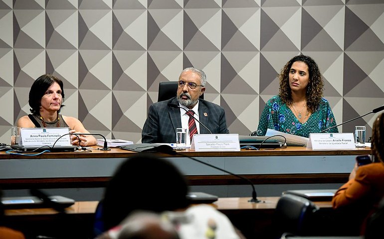 Debatedores pedem políticas públicas para população negra com deficiência