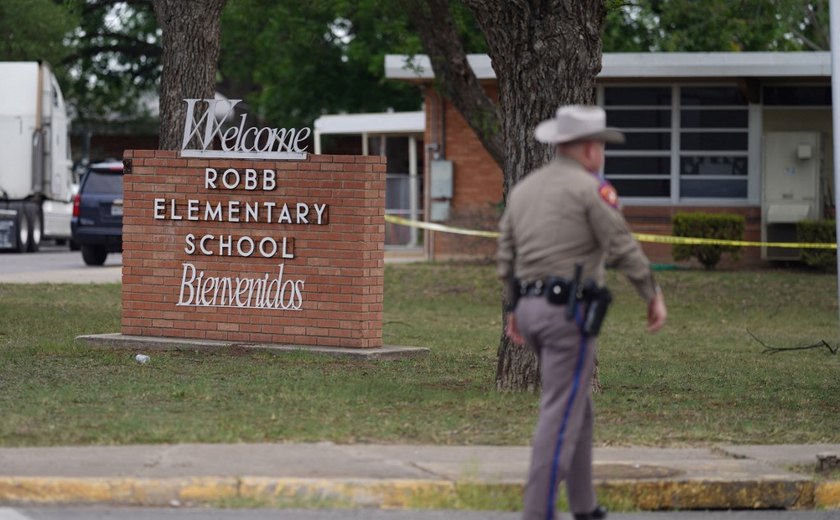 Familiares de vítimas de ataque a escola do Texas serão indenizados em R$ 10 milhões