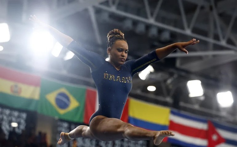 Atrás só de Ayrton Senna: após Olimpíada, Rebeca Andrade se consolida como um dos maiores nomes do esporte brasileiro