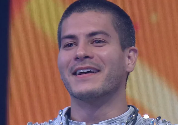 Arthur Aguiar é o vencedor do &#8216;BBB 22&#8217; com 68,96% dos votos