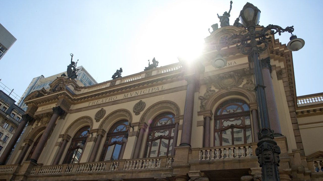 Evento de ópera celebra cultura italiana no Theatro Municipal de SP
