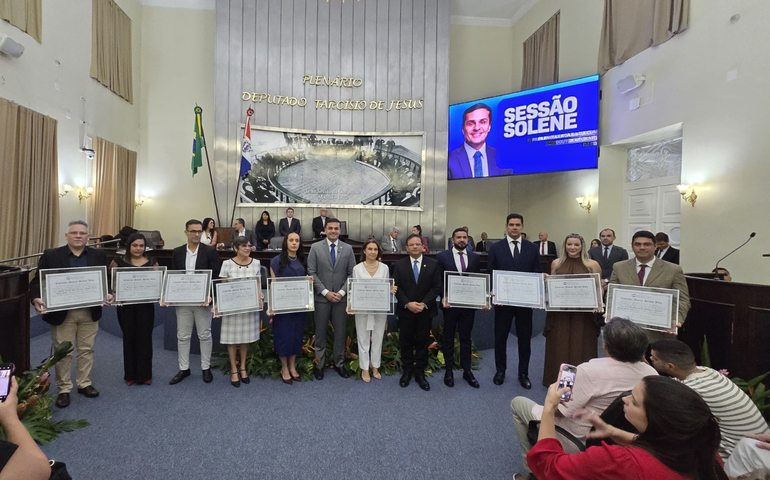 Covid-19: profissionais que atuaram na pandemia são agraciados com a comenda Doutor Hélvio Auto