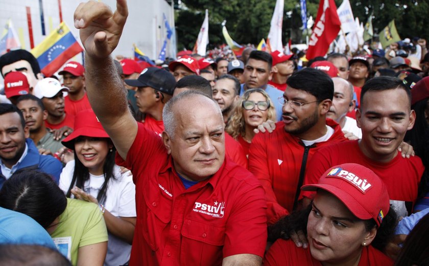 'Venezuela não será novamente cenário de violência nem de disputas internas', diz deputado à Sputnik
