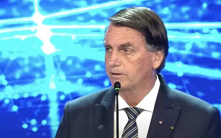 Bolsonaro sanciona programa de renovação da frota rodoviária com vetos