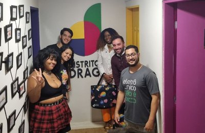 Ministério das Comunicações doa computadores a associações de inclusão LGBTQIA+ no Mês do Orgulho