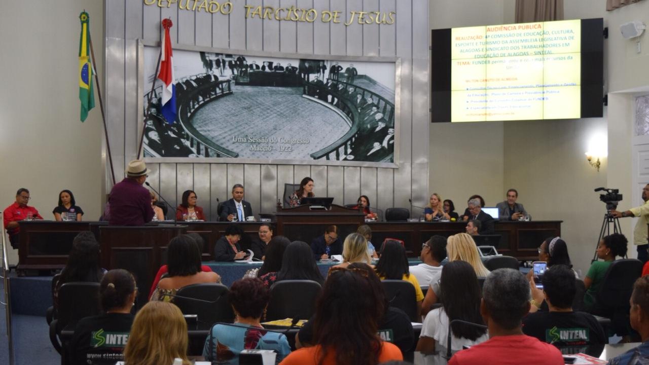 Criação do Fundeb permanente é debatida em audiência pública