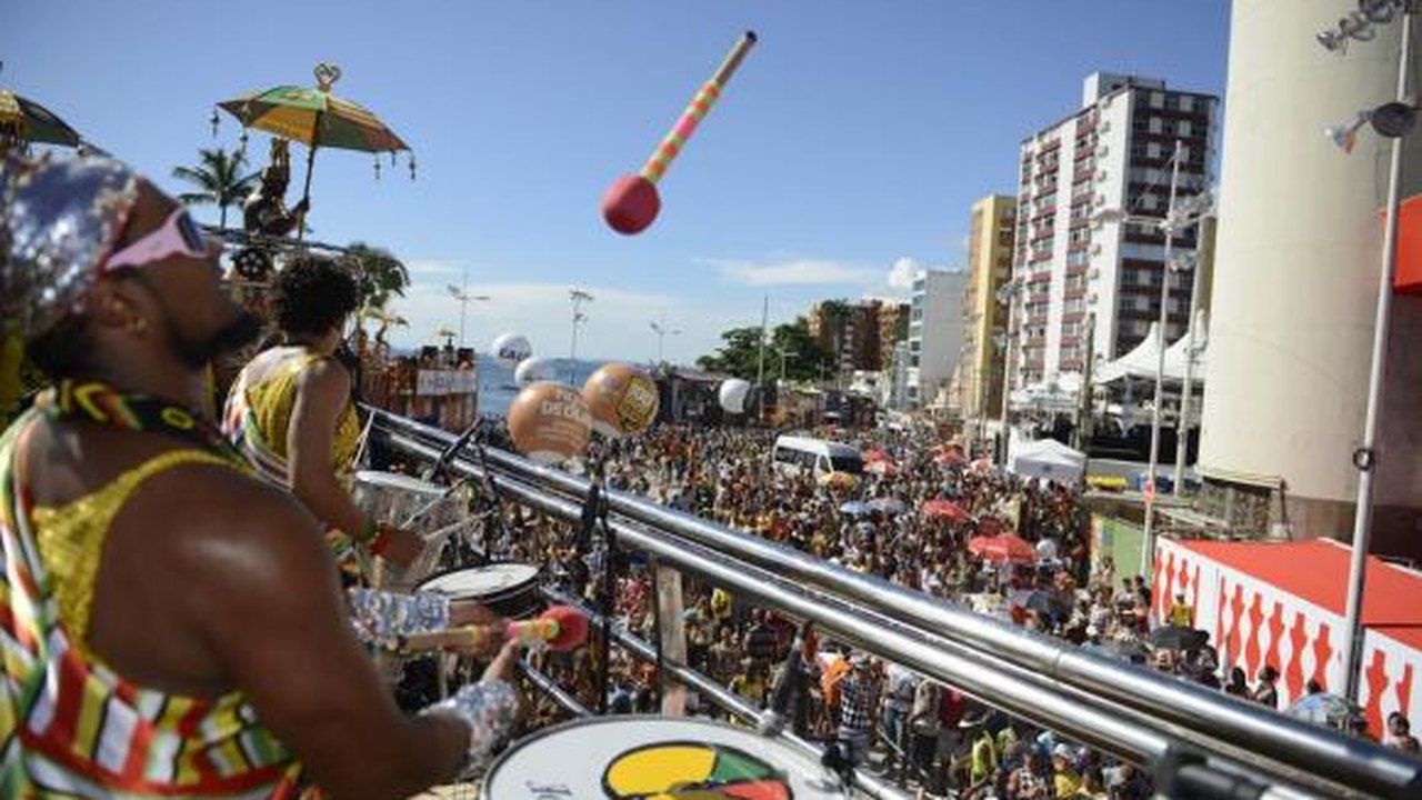 Olodum homenageia a Etiópia no carnaval de 2015