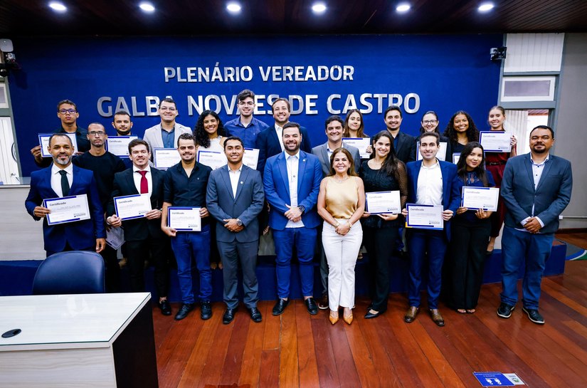 Câmara entrega certificados aos novos servidores após jornada de capacitação da Escola do Legislativo