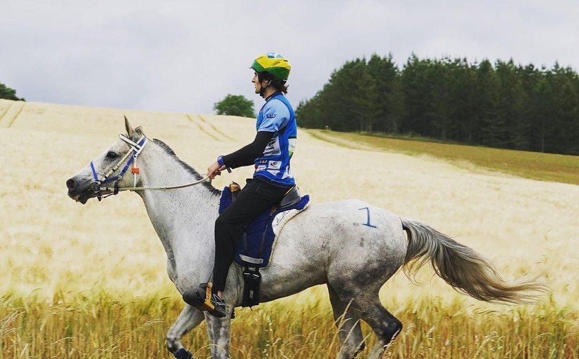 Brasileiro conquista prova de enduro equestre na França