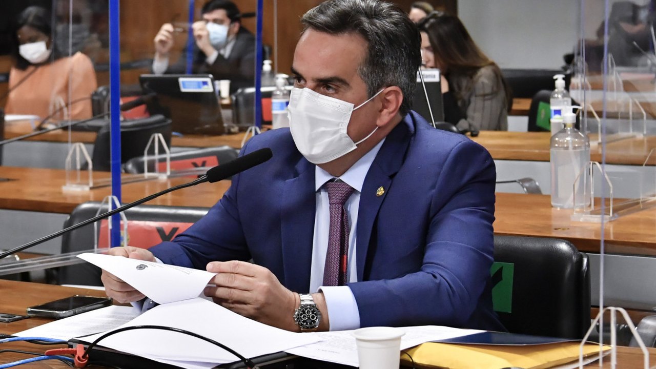 Orçamento secreto foi usado para turbinar esquema de ‘escolas fake’