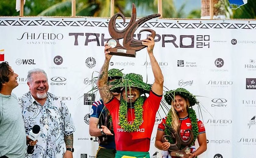 Italo Ferreira Conquista Etapa da WSL em Teahupoo e Homenageia Vítimas das Enchentes no RS