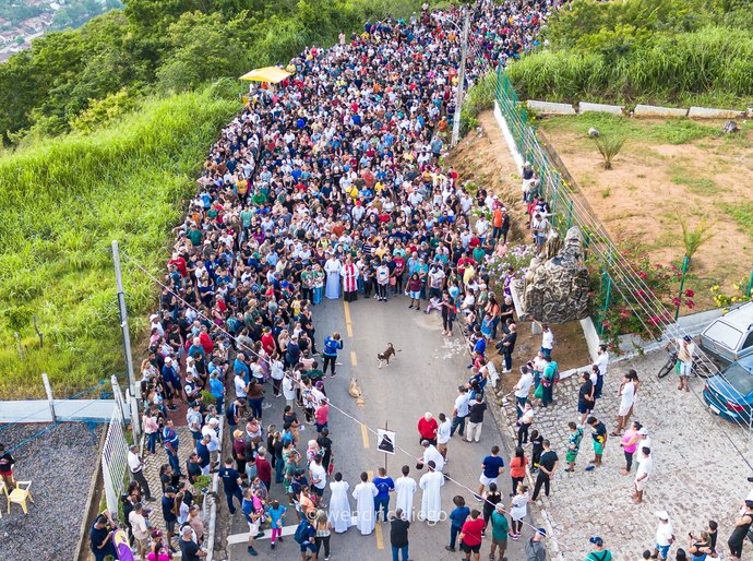 Da Via Sacra ao espetáculo da Paixão: dia de fé e emoção marca Sexta Santa em Palmeira dos Índios