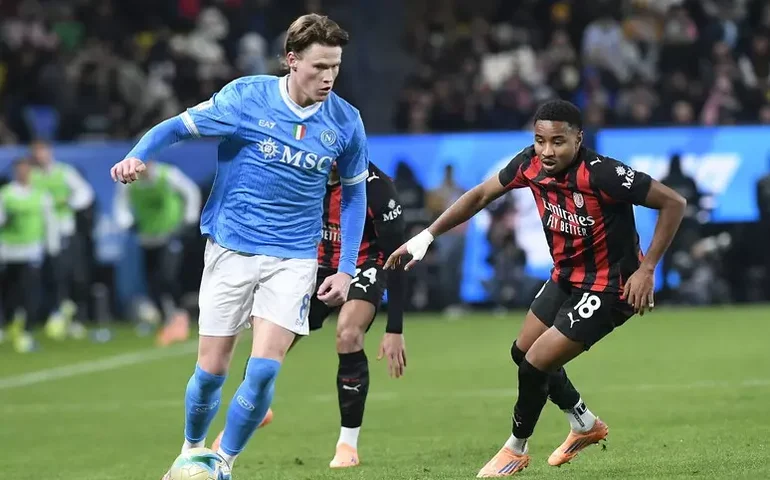 Milan e Napoli mantêm sonho de título antes de última pausa da Série A