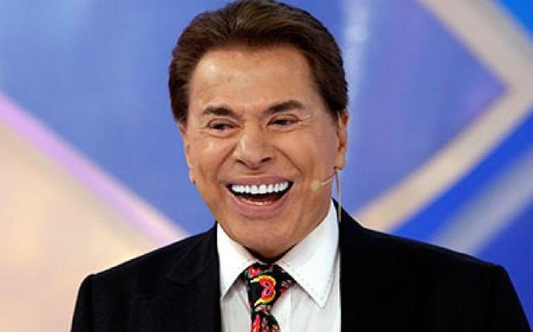 Silvio Santos nega abraço a fã que veio da Paraíba para vê-lo