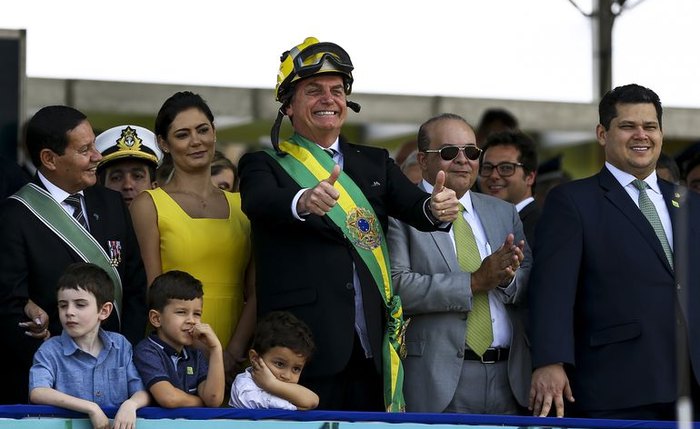 Bolsonaro durante desfile de 7 de setembro Bolsonaro durante desfile de 7 de setembro