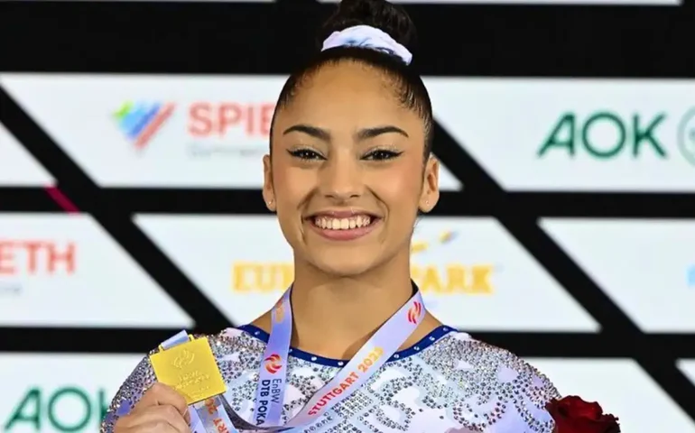Júlia Soares leva Raça Negra para Copa do Mundo de ginástica em Baku e vai brigar por mais um ouro no solo