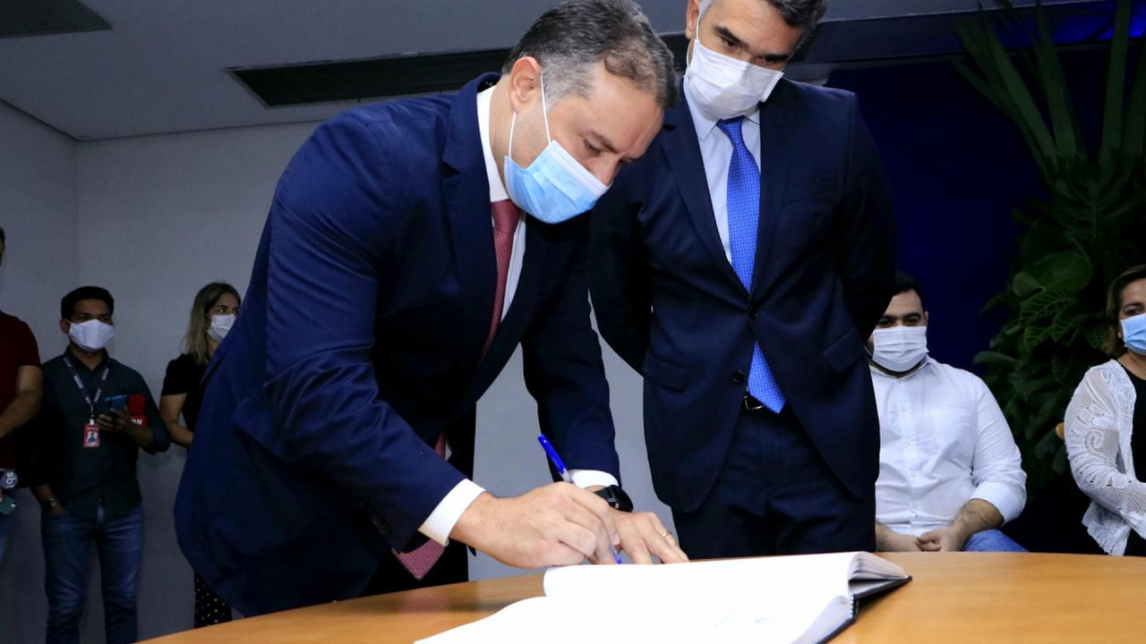 Governo de Alagoas lança novo programa da Educação com oferta de mais de 11 mil bolsas para professores e alunos