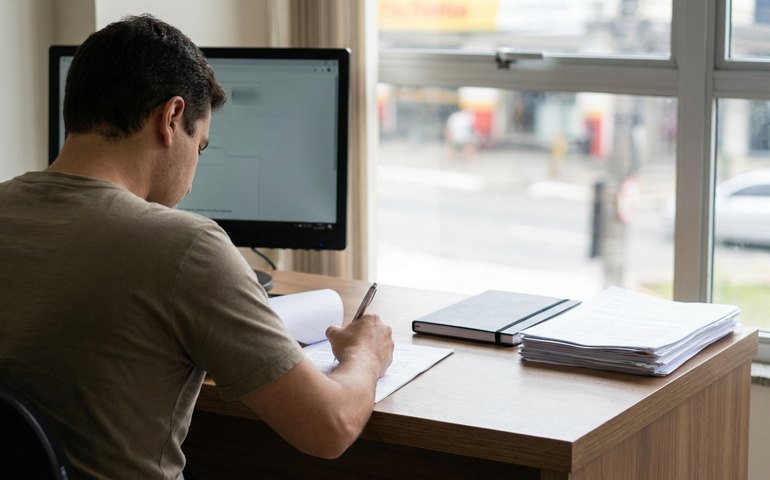Bullying e cyberbullying: saiba como formalizar registros e denúncias