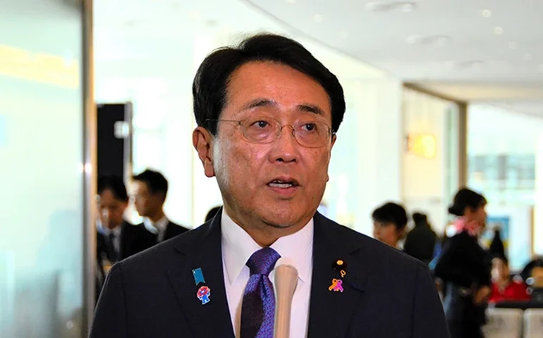 Akazawa diz que acordo de investimentos nos EUA também deve beneficiar o Japão