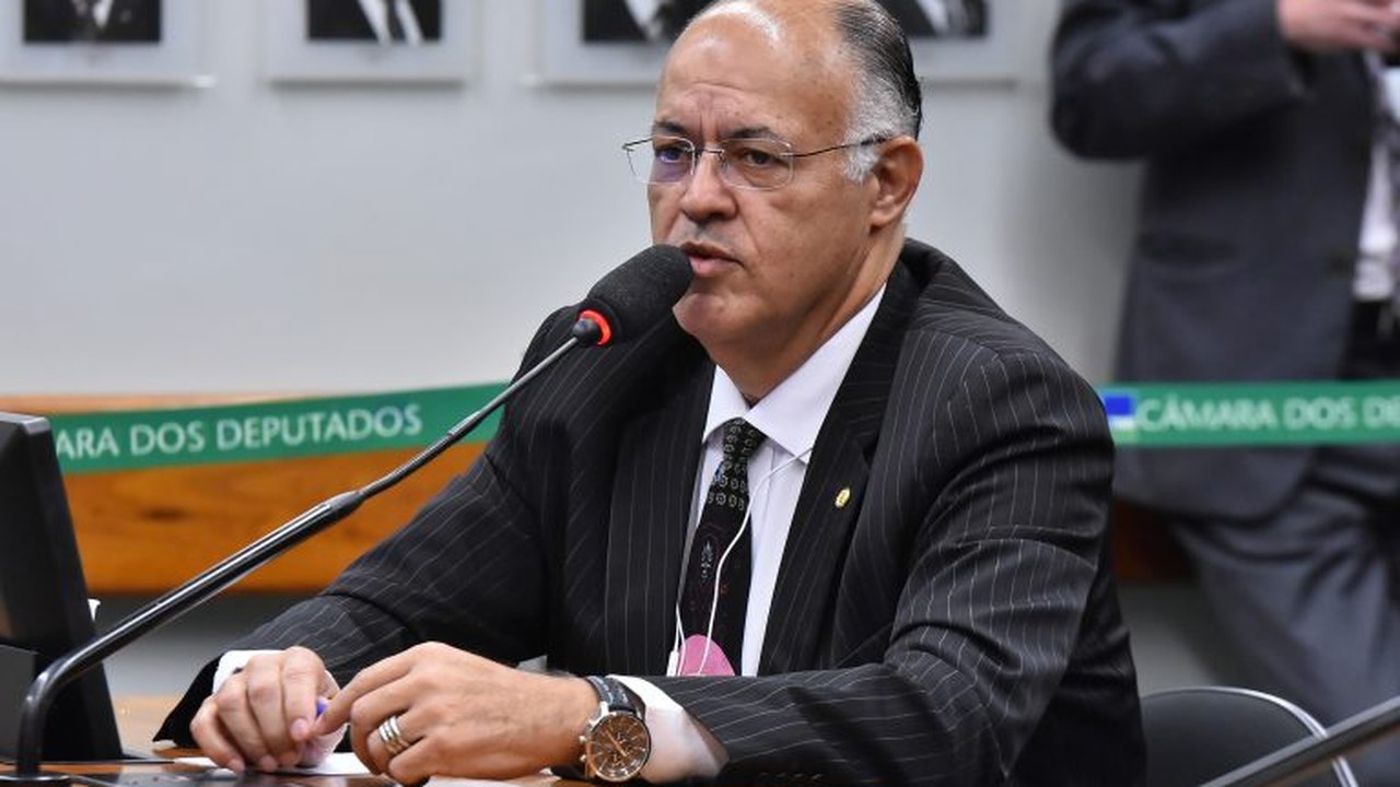 Comissão aprova projeto que cria selo Empresa Amiga da Família