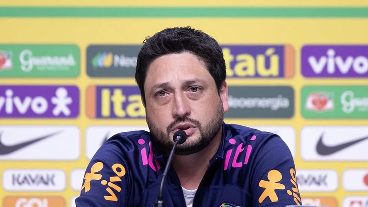 Arthur Elias celebra período de treinos com seleção feminina e revela amistosos com 'potências'
