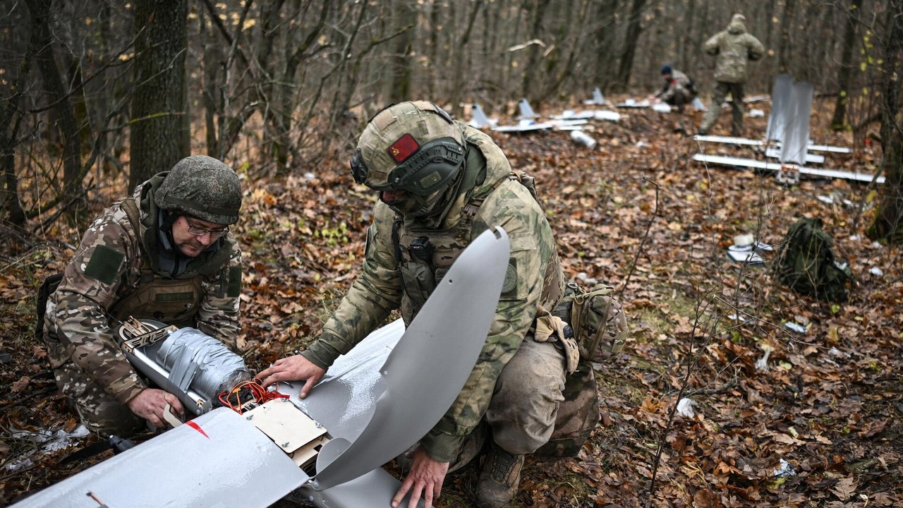 Região de Oryol é submetida a ataque massivo de drones e instalação de combustível pega fogo