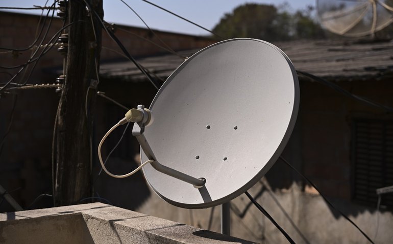 Mais de 260 mil famílias em Alagoas já receberam gratuitamente a nova parabólica digital