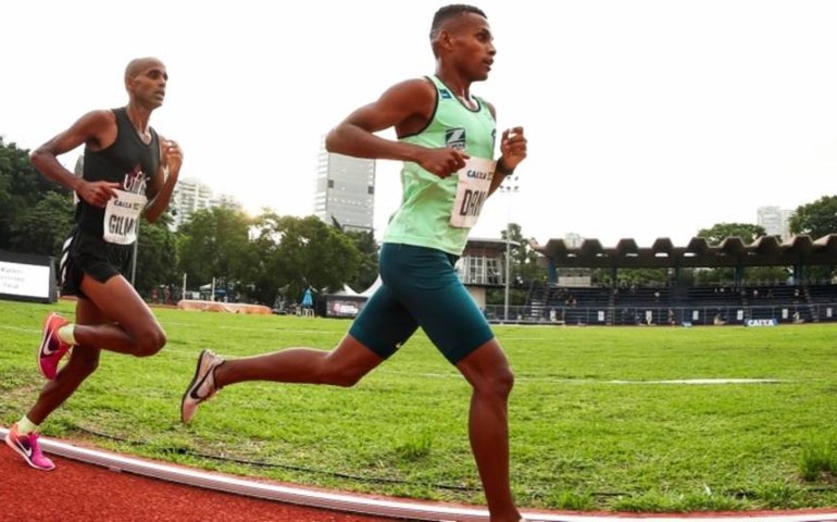 Estreante em maratonas, Daniel Nascimento vence em Lima e obtém índice olímpico