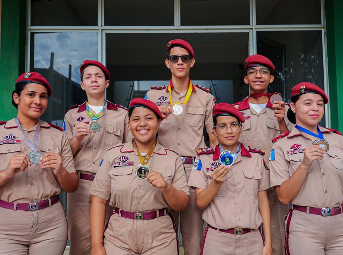 Alunos do Colégio Tiradentes conquistam 28 medalhas nas olimpíadas Nacional de Ciências e Alagoana de Química