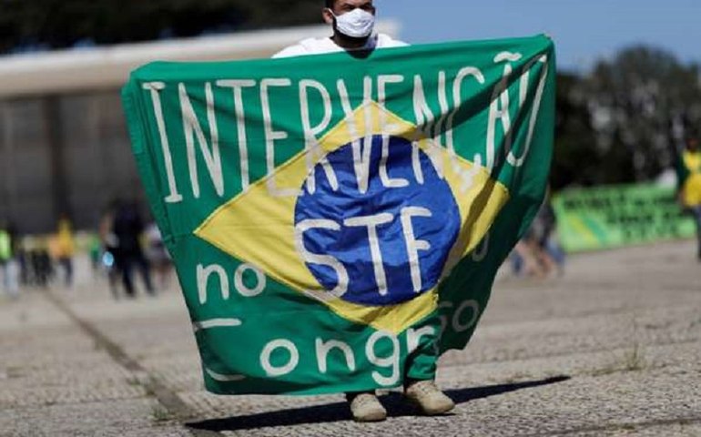 Após ação em base de grupos bolsonaristas, polícia do DF mira financiadores