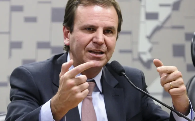 Paes critica 'jogo de empurra' de Cláudio Castro e defende Lula após megaoperação no Rio