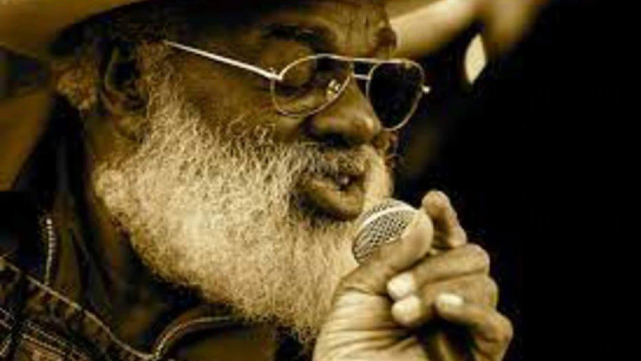 Grandpa Elliot, gaitista ligado ao Playing for Change, morre aos 77