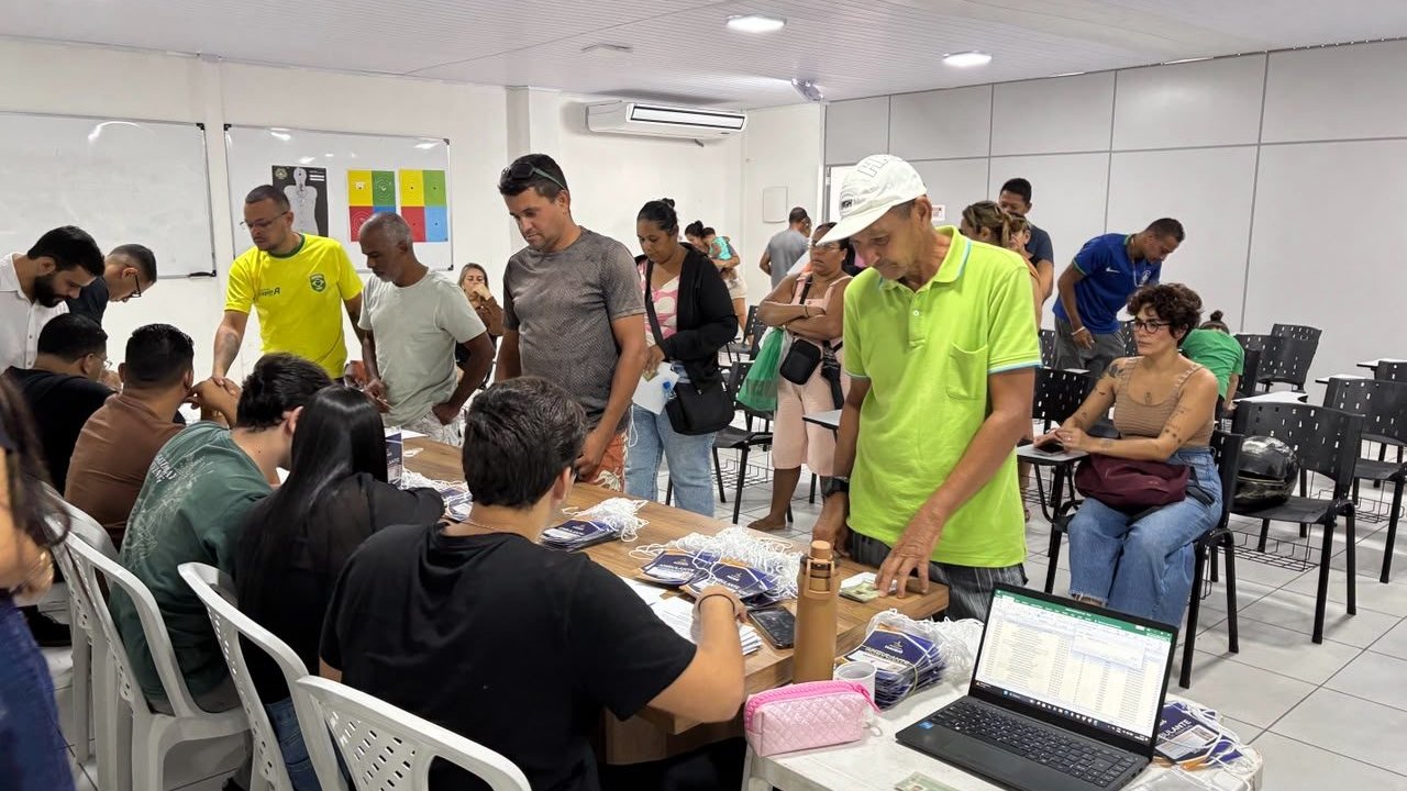 Segurança Cidadã entrega crachás e alvarás a ambulantes do São João Massayó
