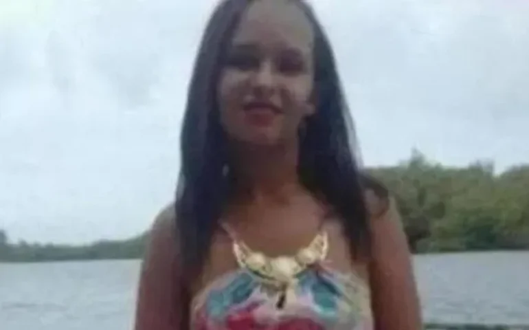 Mulher esfaqueada na véspera de Natal morre no HGE; companheiro é suspeito