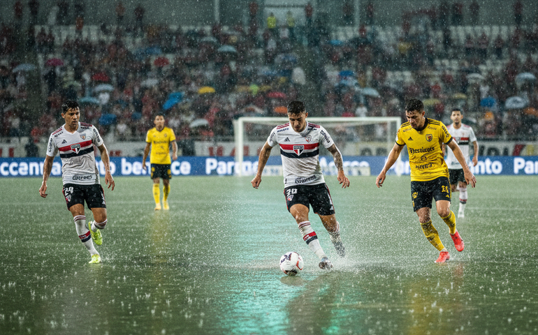 São Paulo conquista primeira vitória no Paulistão ao superar o São Bernardo no MorumBis