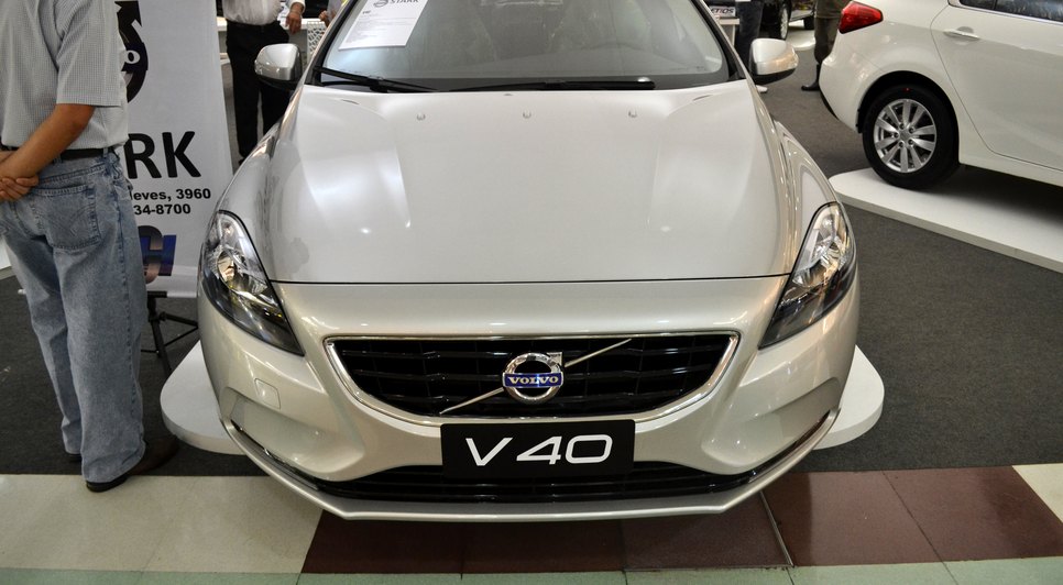 V40 da Volvo foi eleito o carro mais seguro do mundo