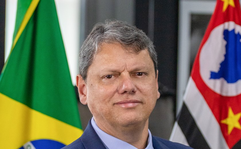 Tarcísio de Freitas lidera pesquisa para governo de São Paulo em 2026, aponta Paraná Pesquisas