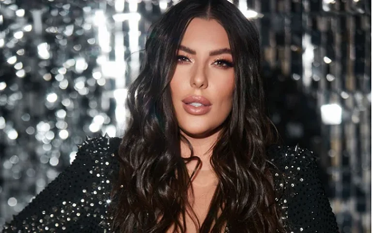 Ana Clara lança “Quem Não Te Quer Sou Eu”, primeira faixa do projeto “Mesa 8”