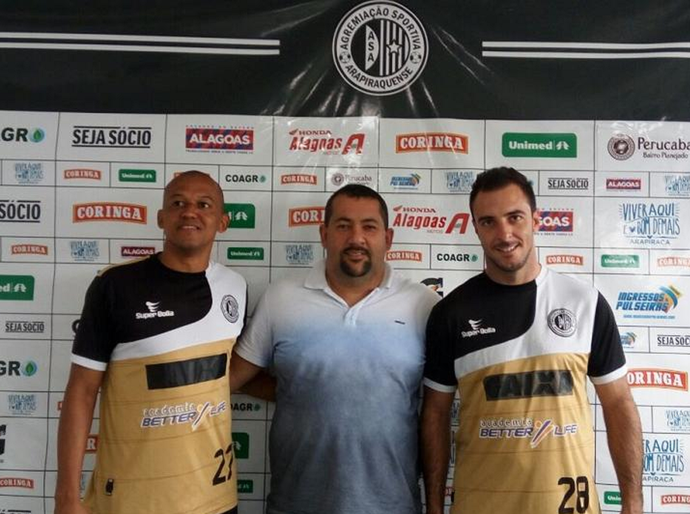 Direção do Asa anuncia o retorno do atacante Reinaldo e do volante Max