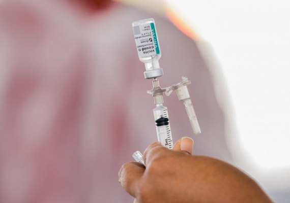 Pfizer diz que vacina atualizada é eficaz contra variante EG.5