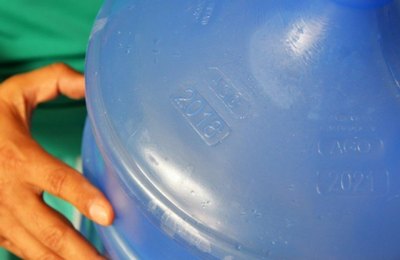 Vigilância Sanitária Estadual alerta para validade dos galões de água mineral