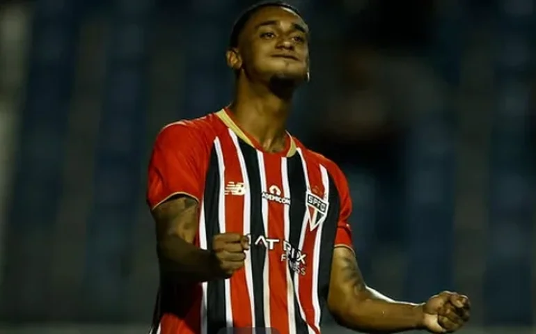 São Paulo supera Red Bull Bragantino nos pênaltis e avança às quartas