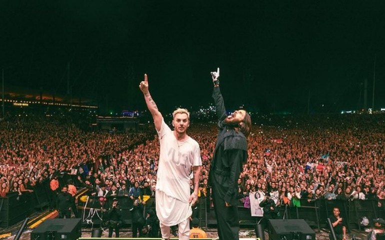 Lollapalooza 2024: Thirty Seconds To Mars usa carisma de Jared Leto para fazer espetáculo