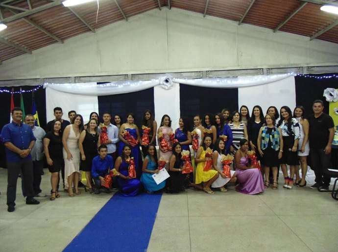 Escola Pequeno Príncipe forma alunos do ensino fundamental em Santana do Mundaú