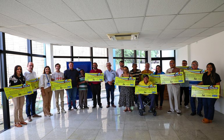 Detran/AL entrega mais de R$ 94 mil arrecadados na Corrida Maio Amarelo para 15 instituições sociais