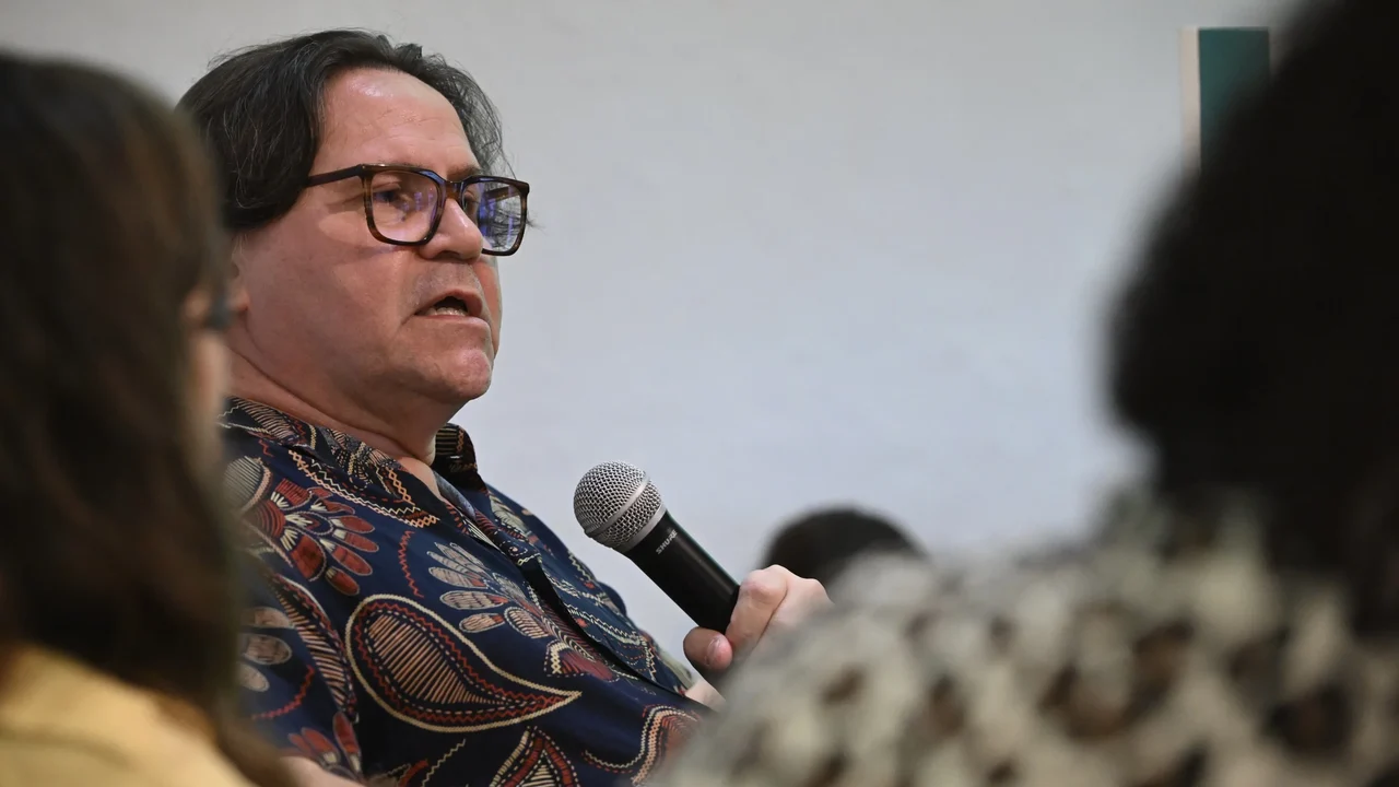 Estante Virtual promove Aulão de Escrita com Marcelino Freire na Flip 2026