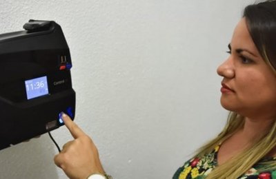 Prefeitura de Atalaia assina TAC e implanta ponto eletrônico	