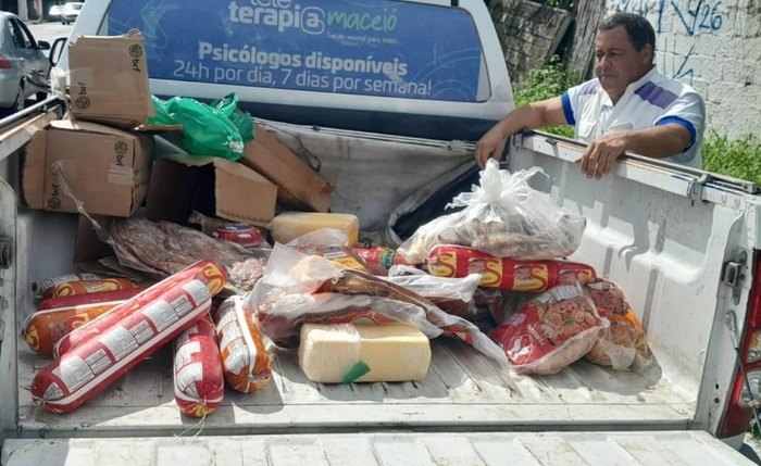 Fiscalização foi feita em supermercados e frigoríficos dos conjuntos Graciliano Ramos e Village Campestre
