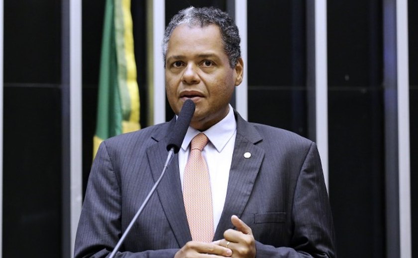 Antônio Brito mantém candidatura à presidência da Câmara após reunião com Kassab